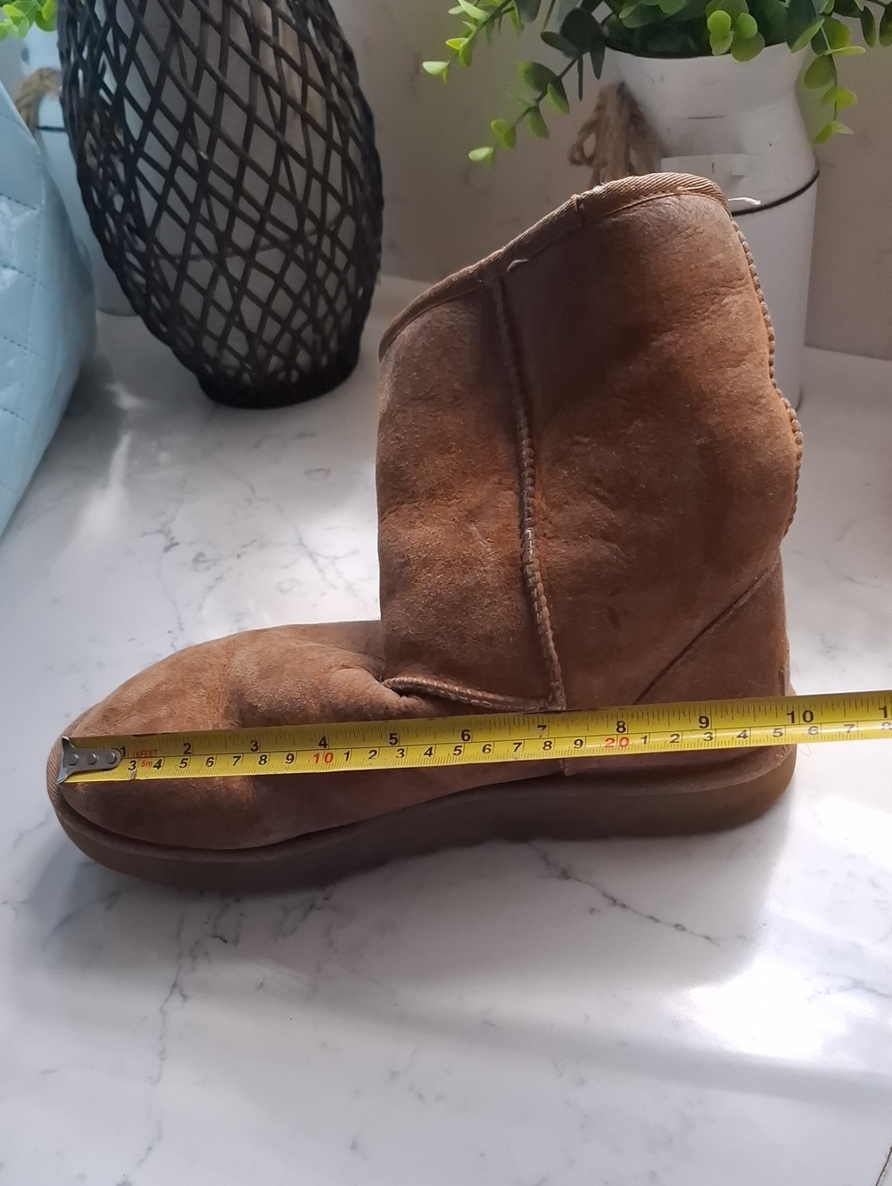 Ugg Women’s Chestnut Suede Shearling Lined Winter Boots - Picture 8 of 8